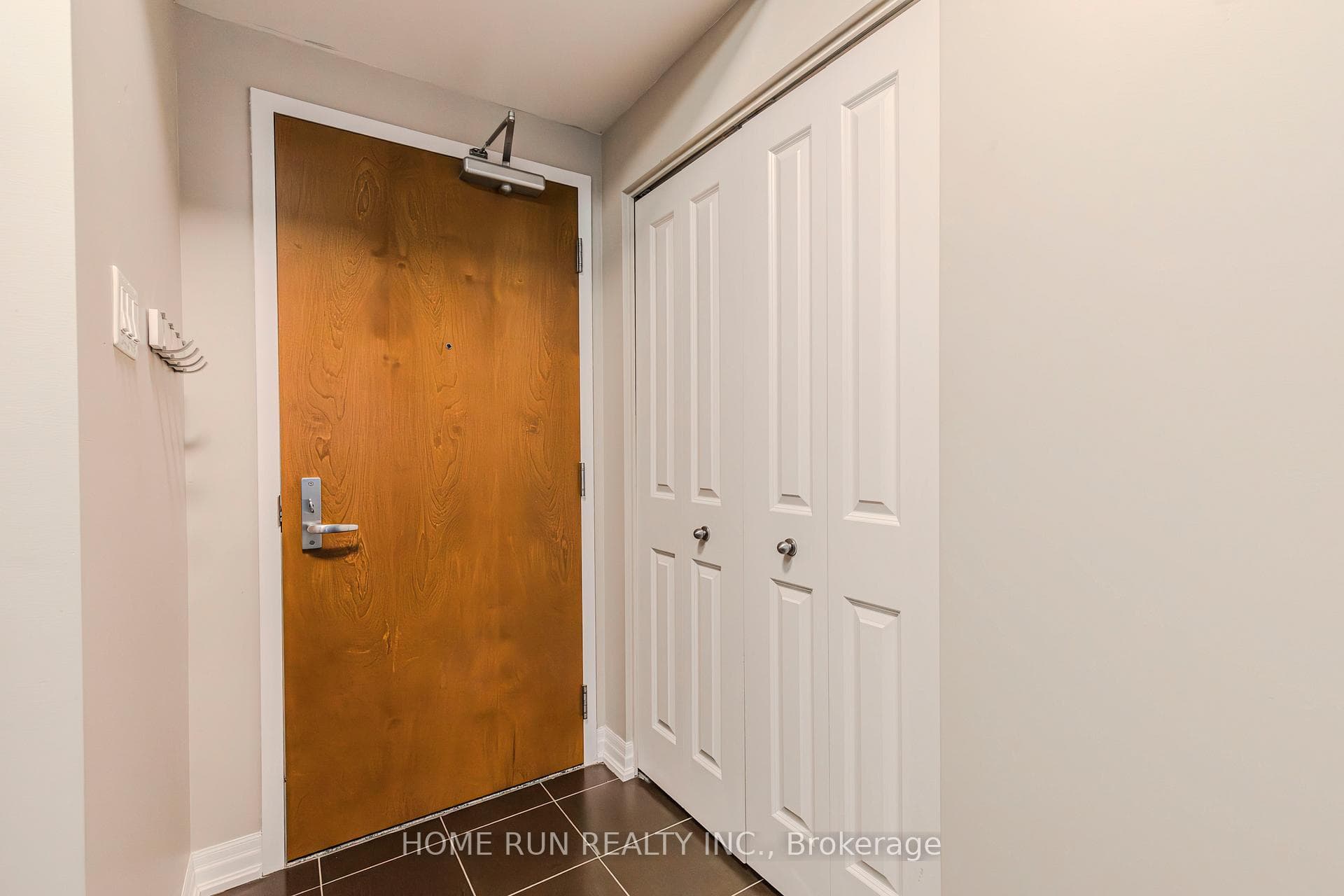 242 Rideau Street Unit 1406 photo 10