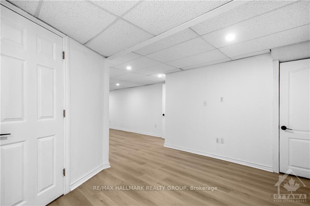 180 MORRIS Street photo 25