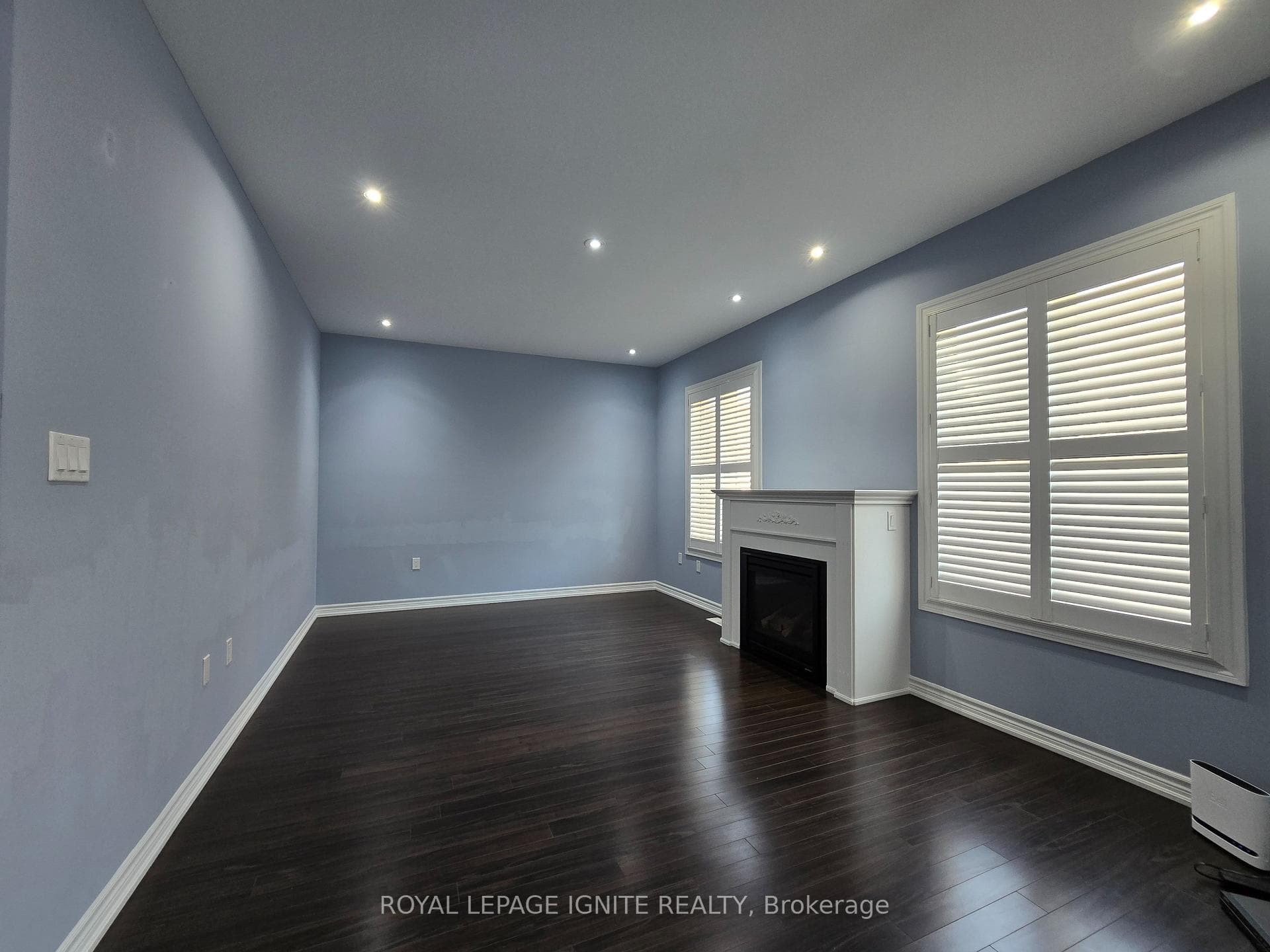 66 Hopkins Crescent photo 8
