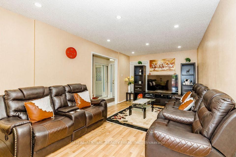 26 Sandmere Avenue photo 8