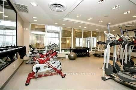350 Red Maple Road Unit 907 photo 26