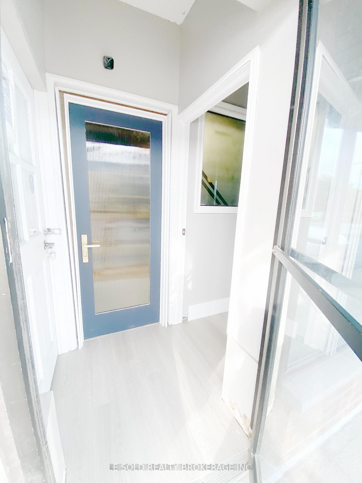 117 Ringwood Drive Unit 4 (2nd Floor D) photo 2