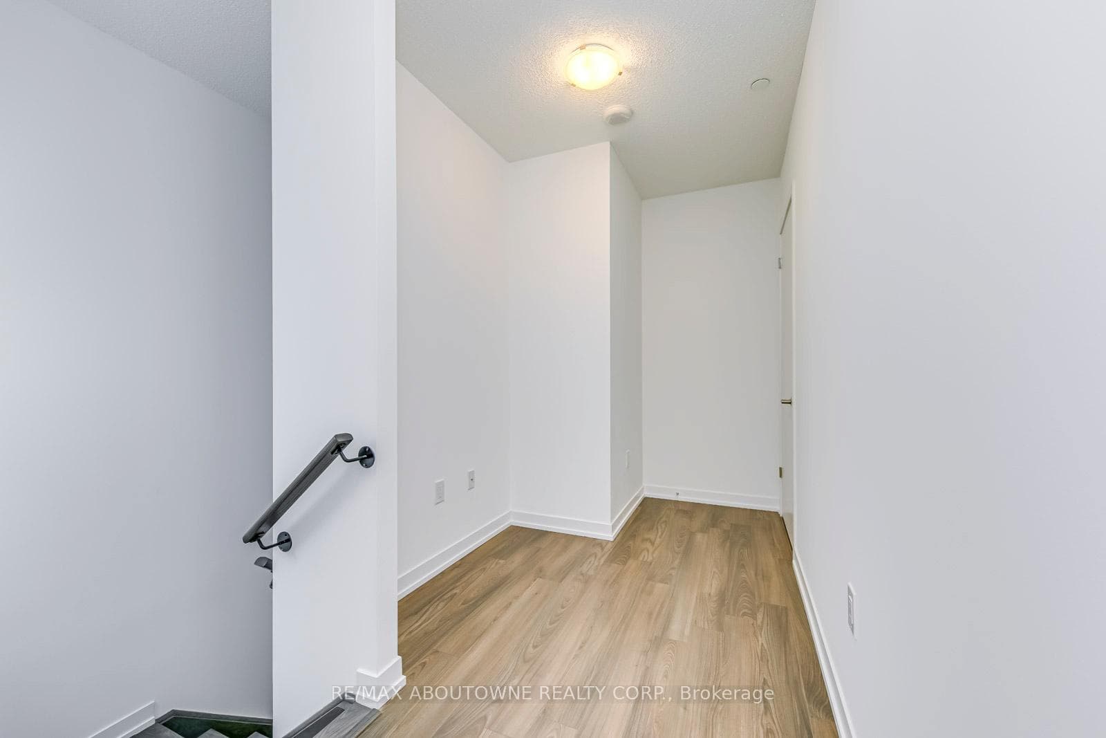 2560 Eglinton Avenue Unit Th101 photo 22