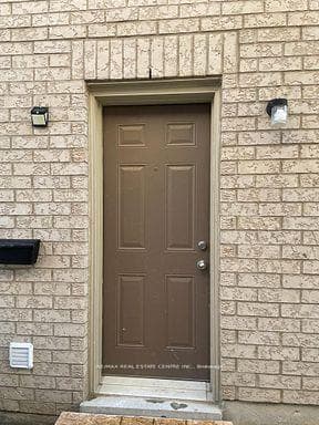 82 Banbridge Crescent Unit BSMT photo 2