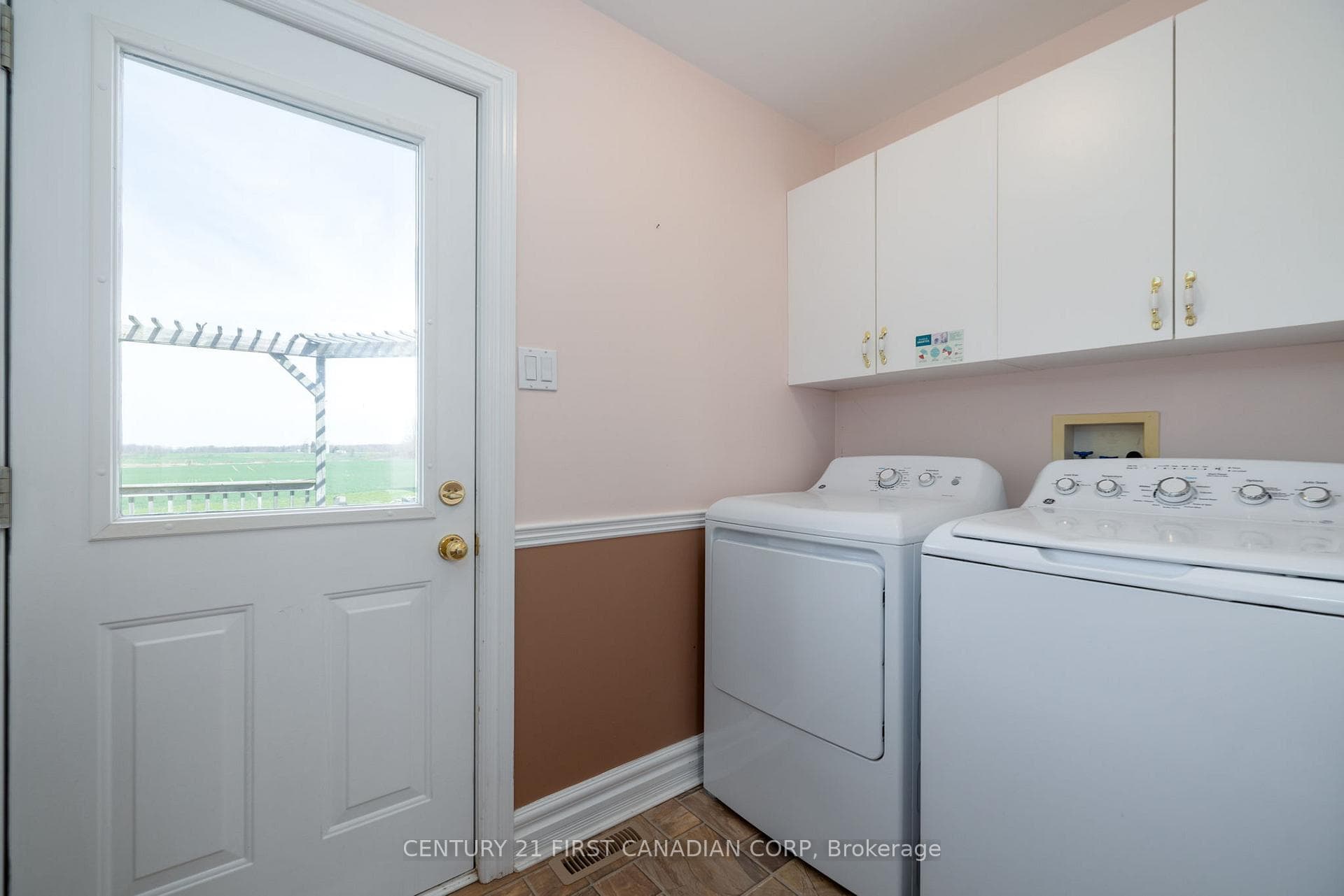 12626 Ilderton Road photo 22