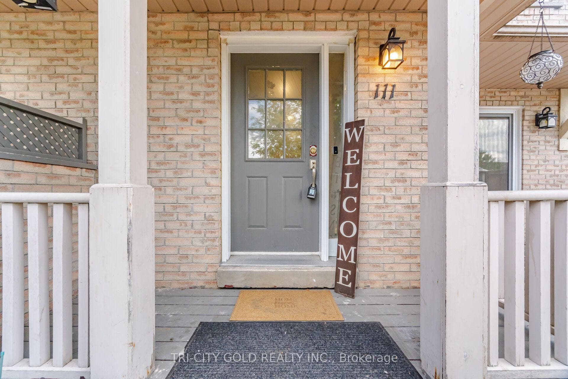 111 Chipmunk Crescent photo 4