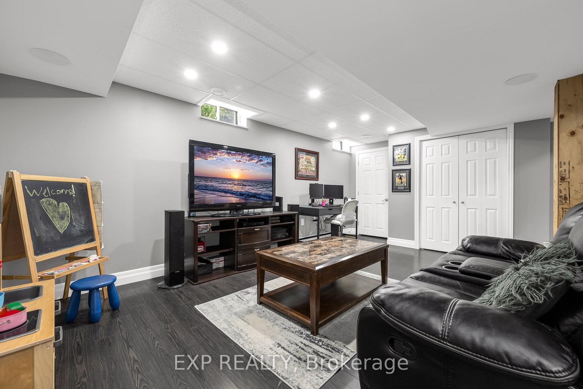 15 Meadow Wood Crescent photo 26