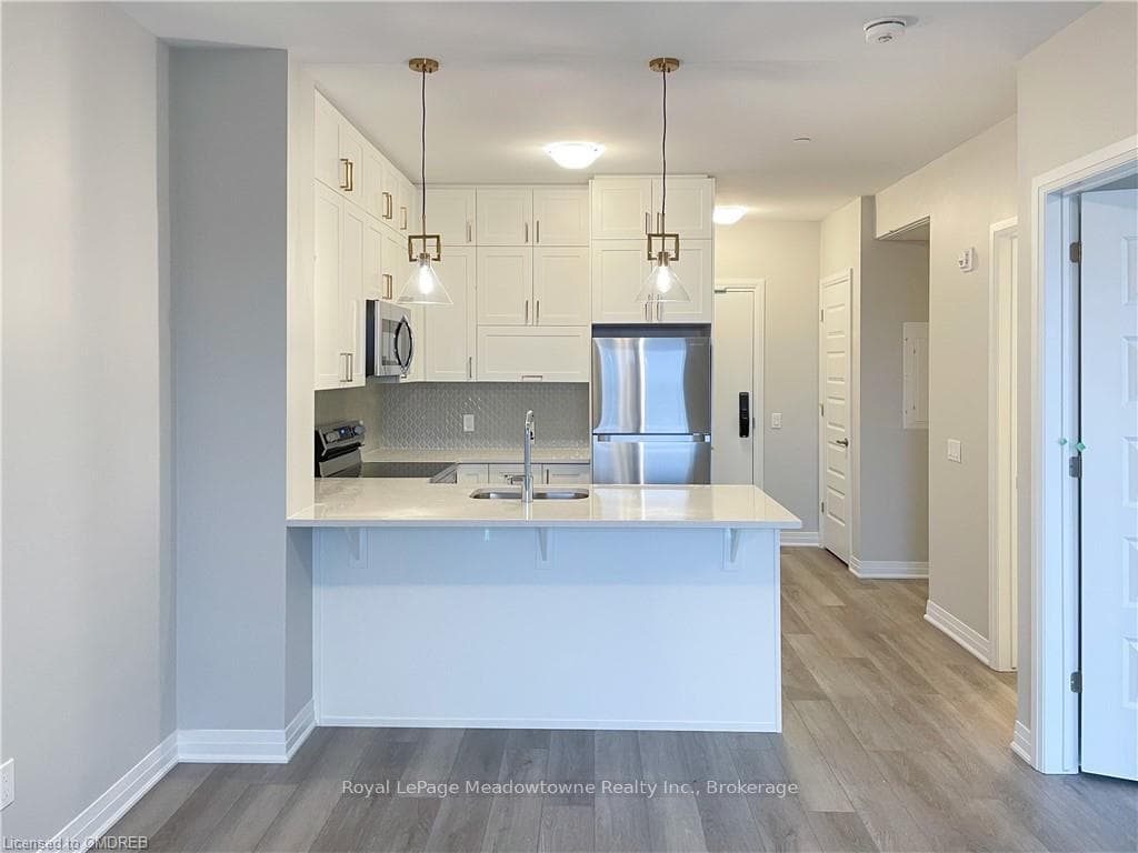 470 GORDON KRANTZ Avenue Unit 517 photo 2