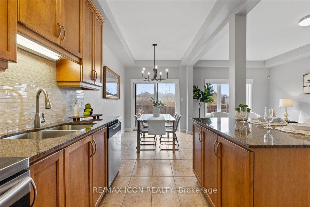 230 Greenwater Place photo 13