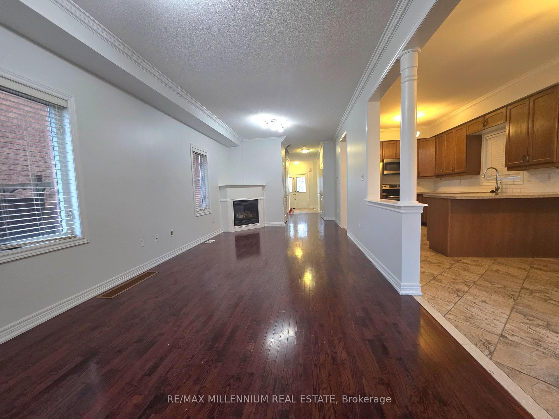 150 Ozner Crescent photo 29