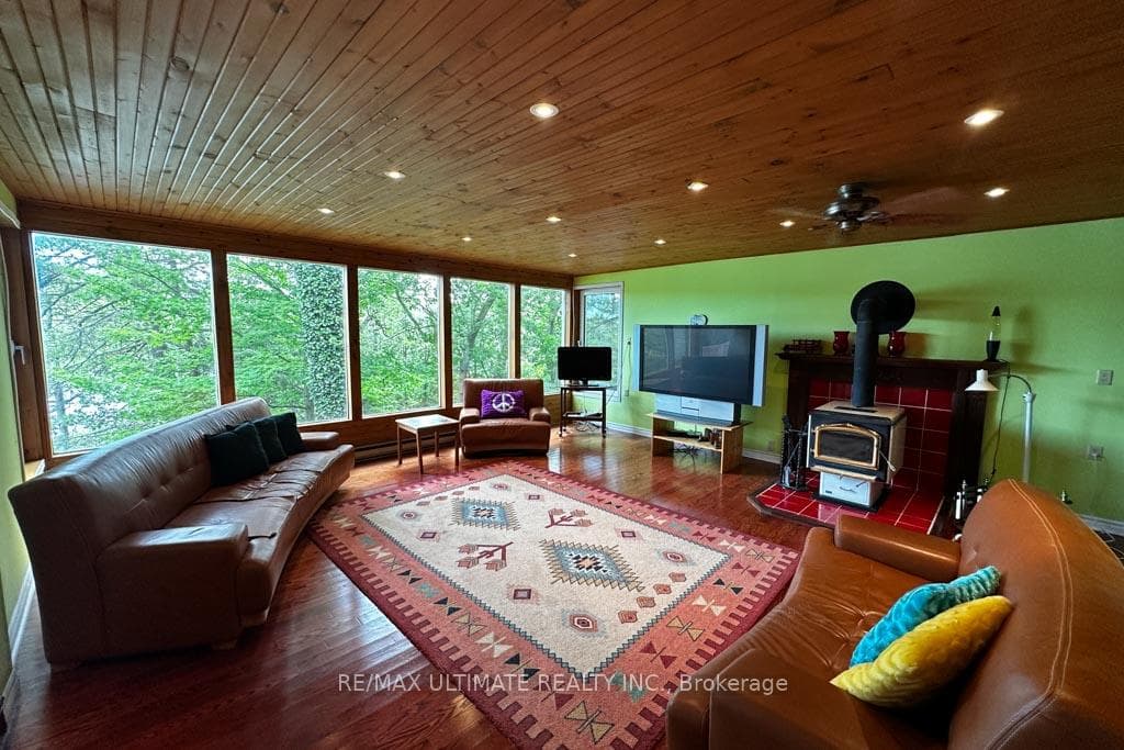 44 Chalk Lake Road photo 5