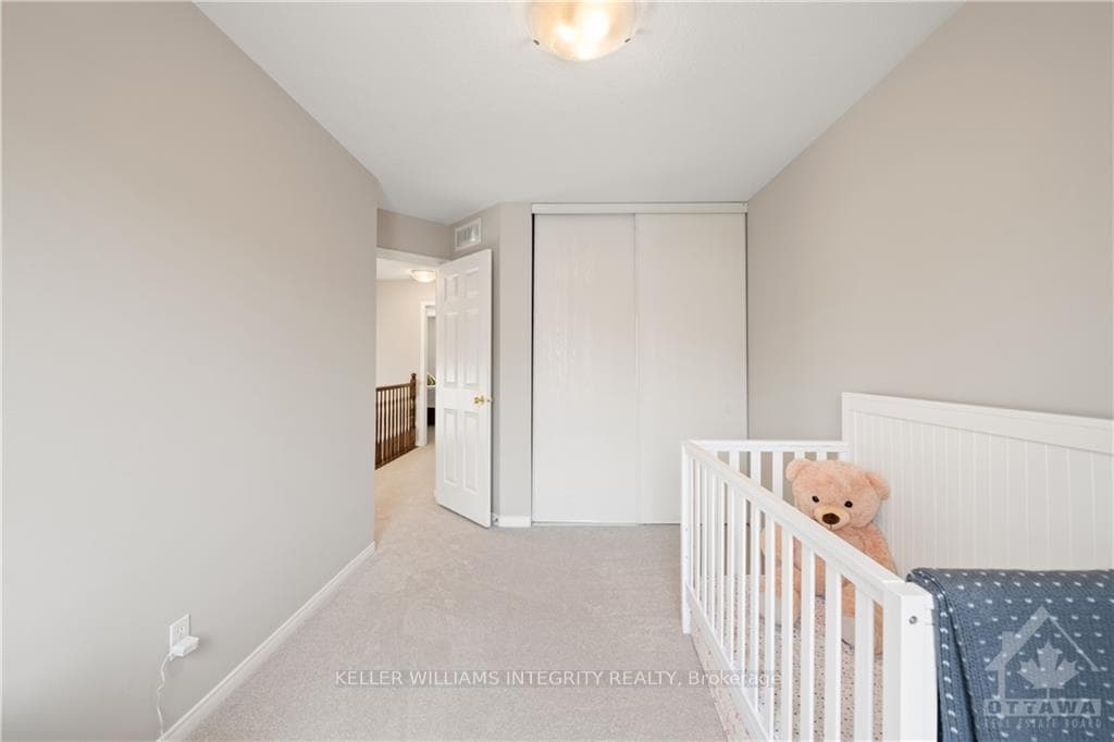 346 HILLSBORO photo 21