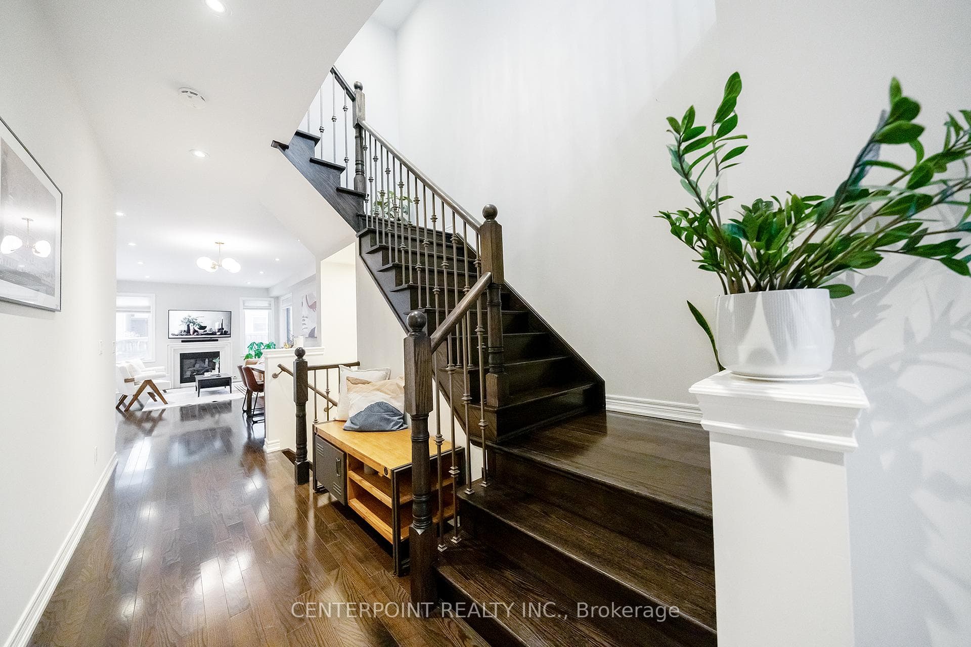 74 Augustine Avenue photo 7