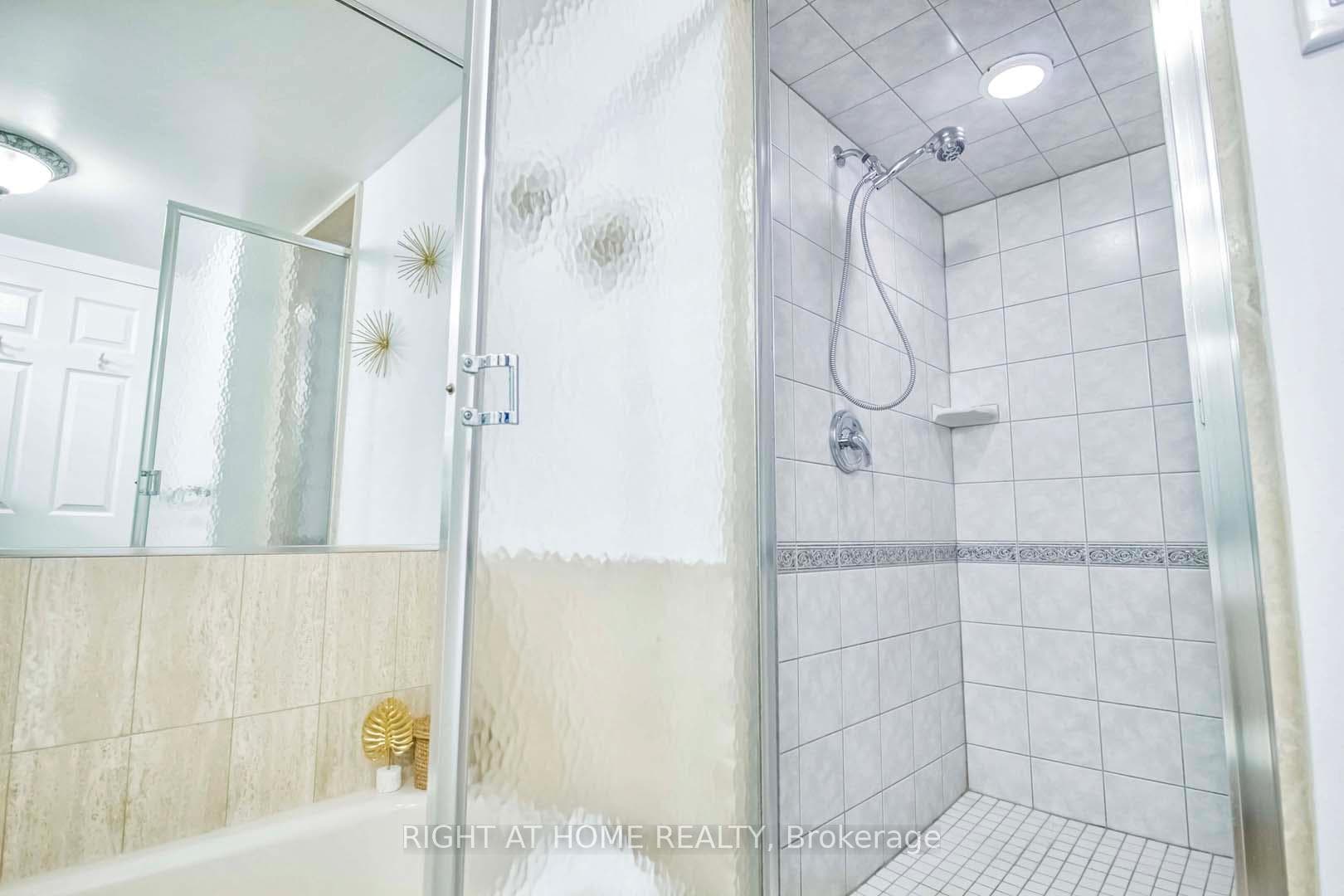 20 Cherrytree Drive Unit 306 photo 19