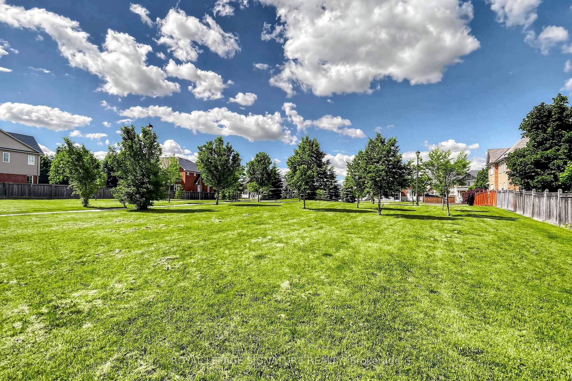 2339 Pilgrim Square photo 50