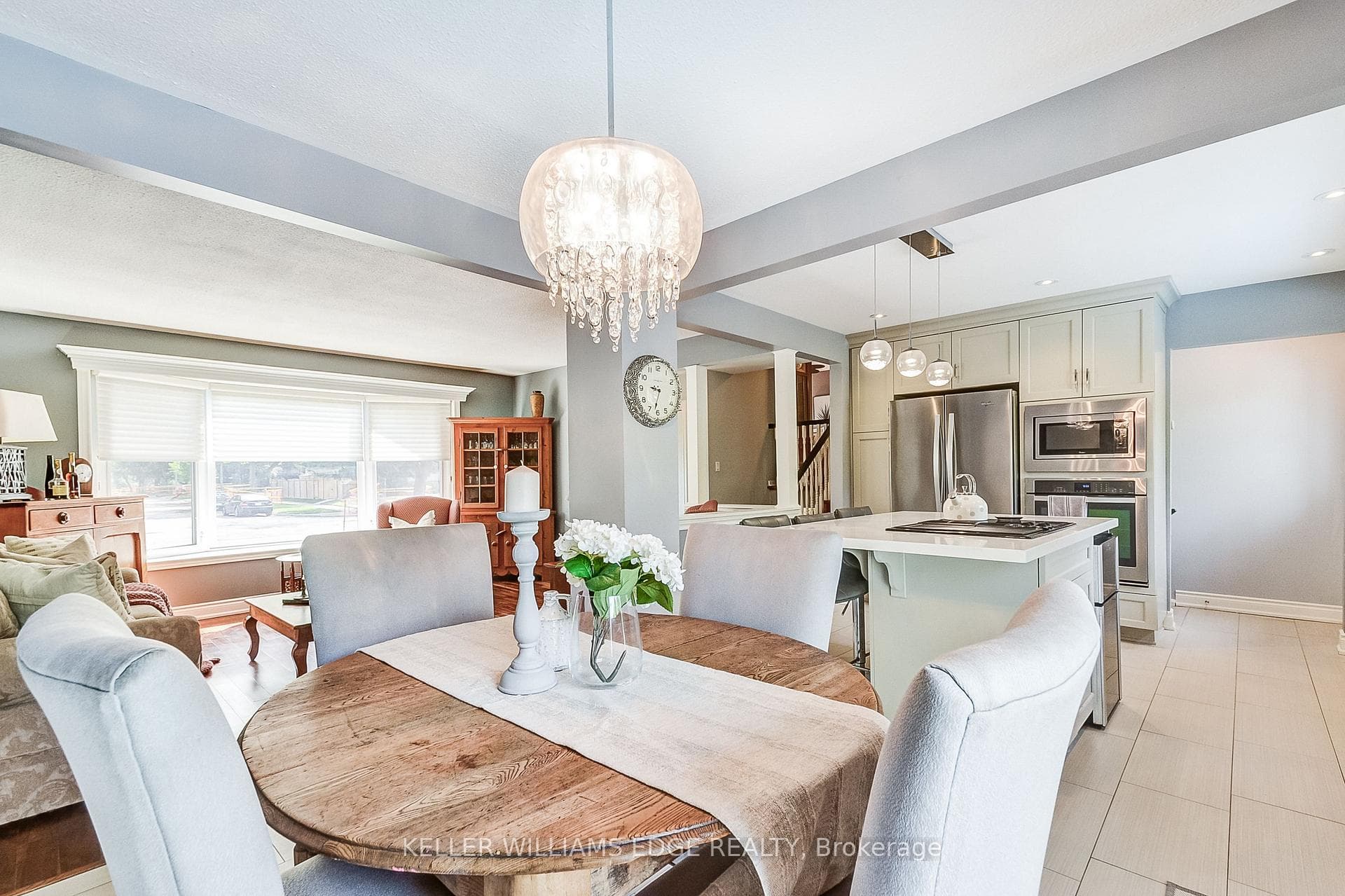 5203 Broughton Crescent photo 8