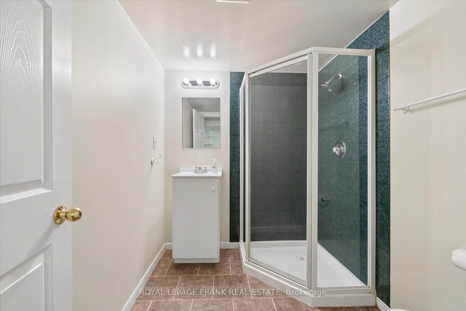 169 Valentia Road photo 30