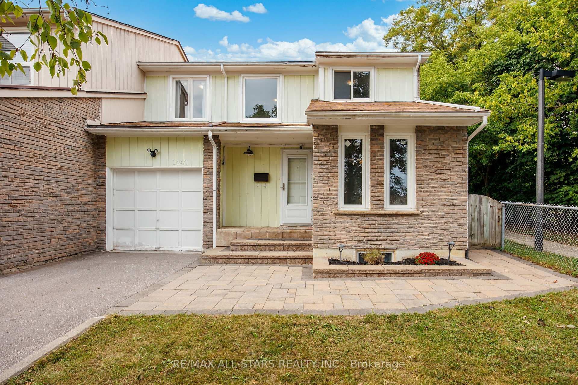 1247 Canborough Cres, Pickering