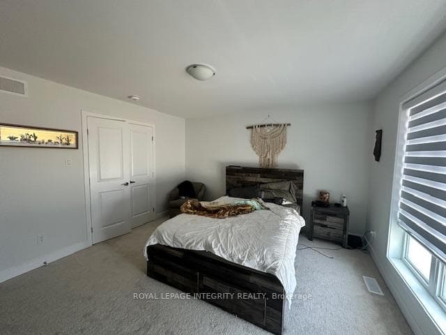 119 Bristol Crescent photo 10