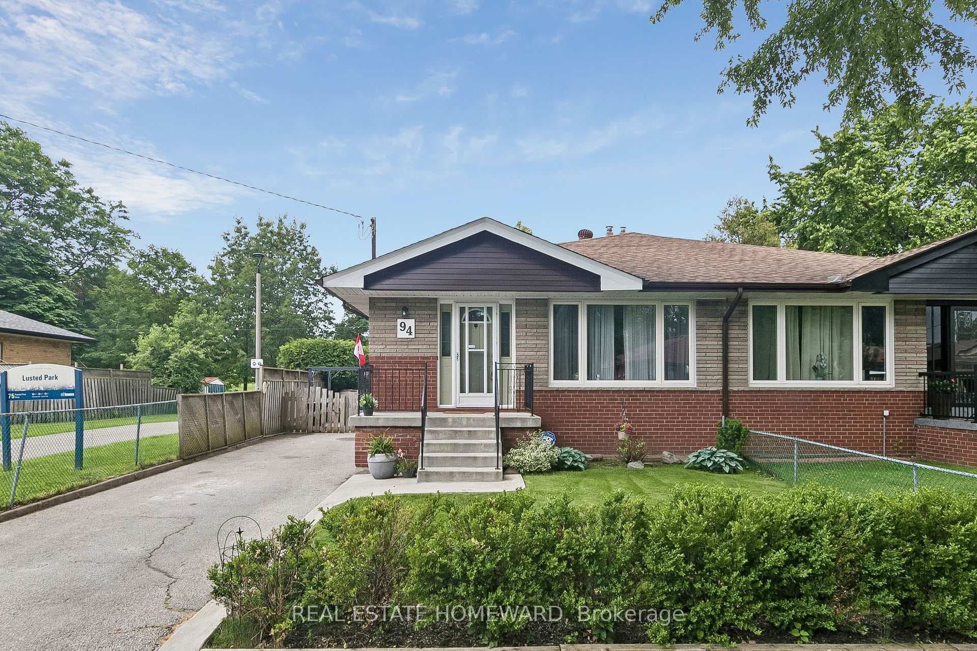 94 Rochman Boulevard photo 38