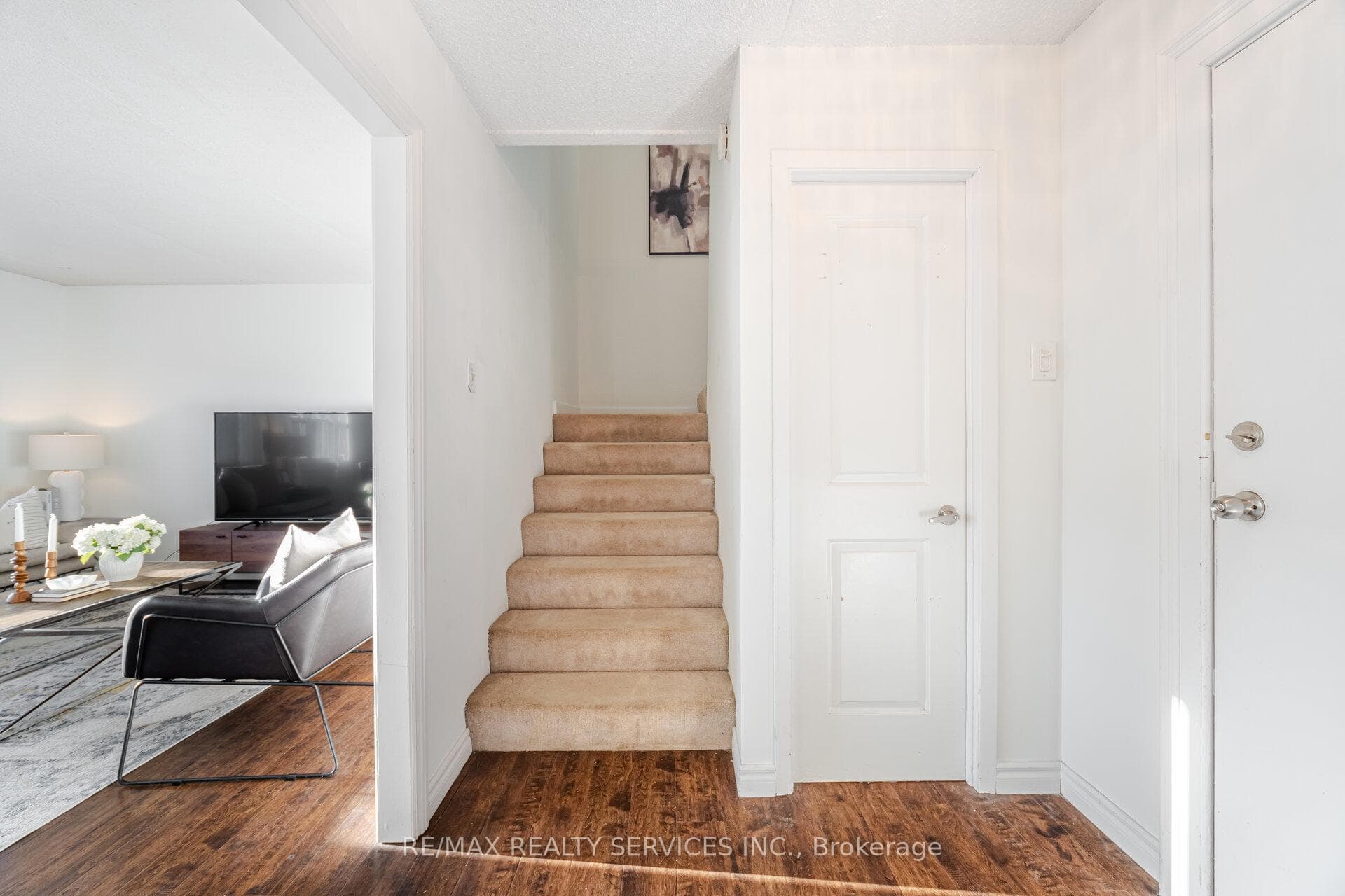 580 Mary Street Unit 223 photo 21