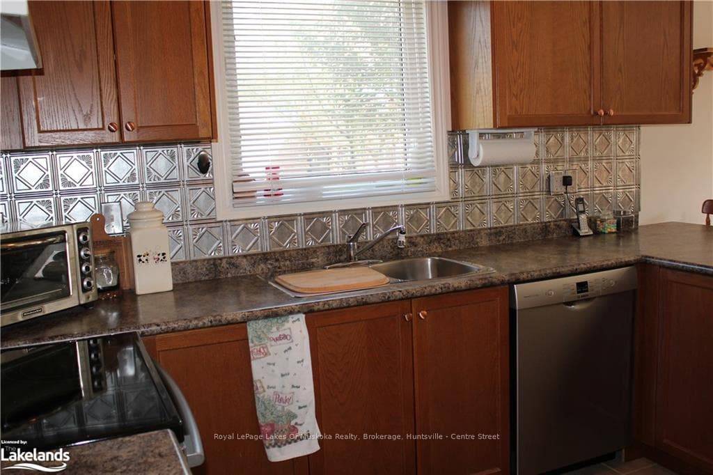 1296 GINA Street photo 15