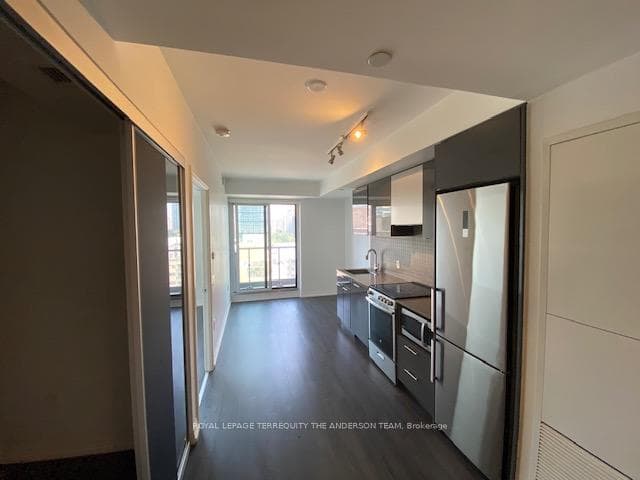 251 Jarvis Street Unit 1532 photo 18