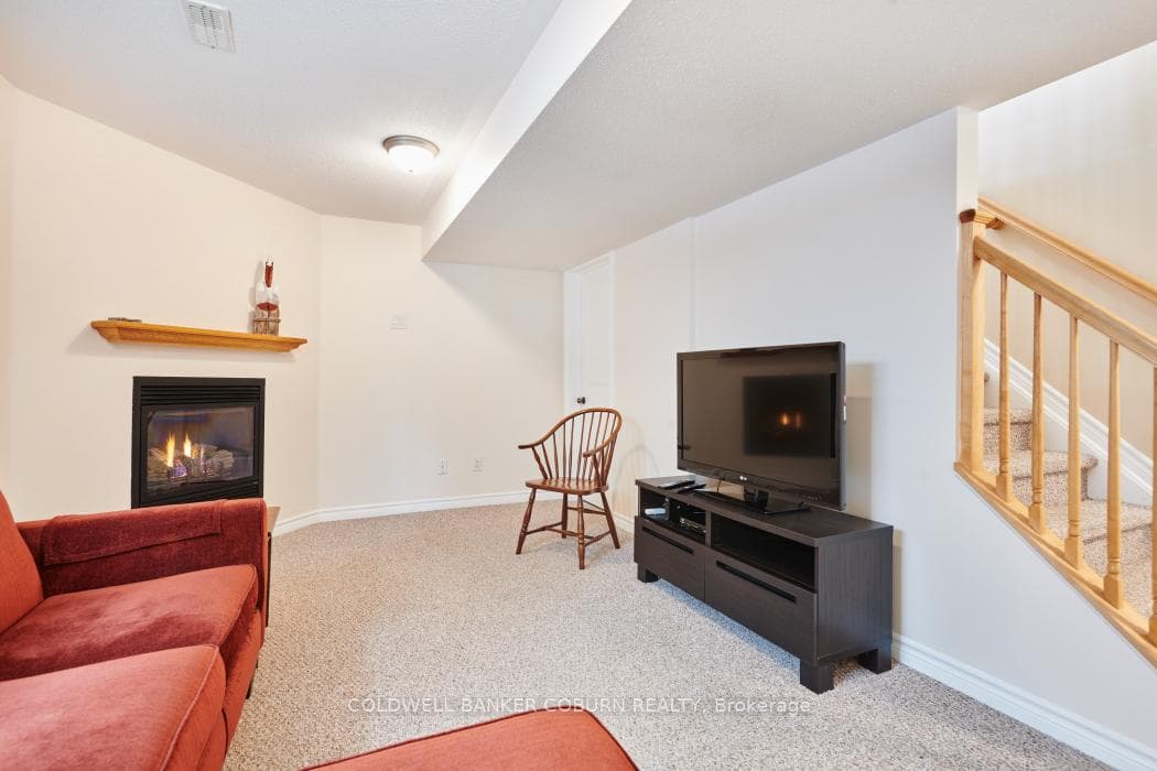 206 Bulrush Crescent photo 28