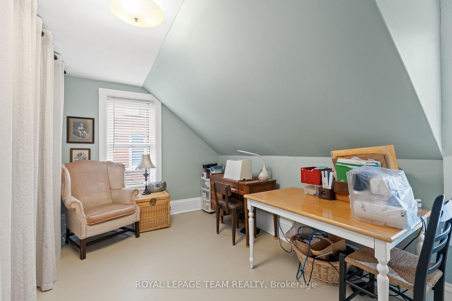 82 Lake Avenue photo 34