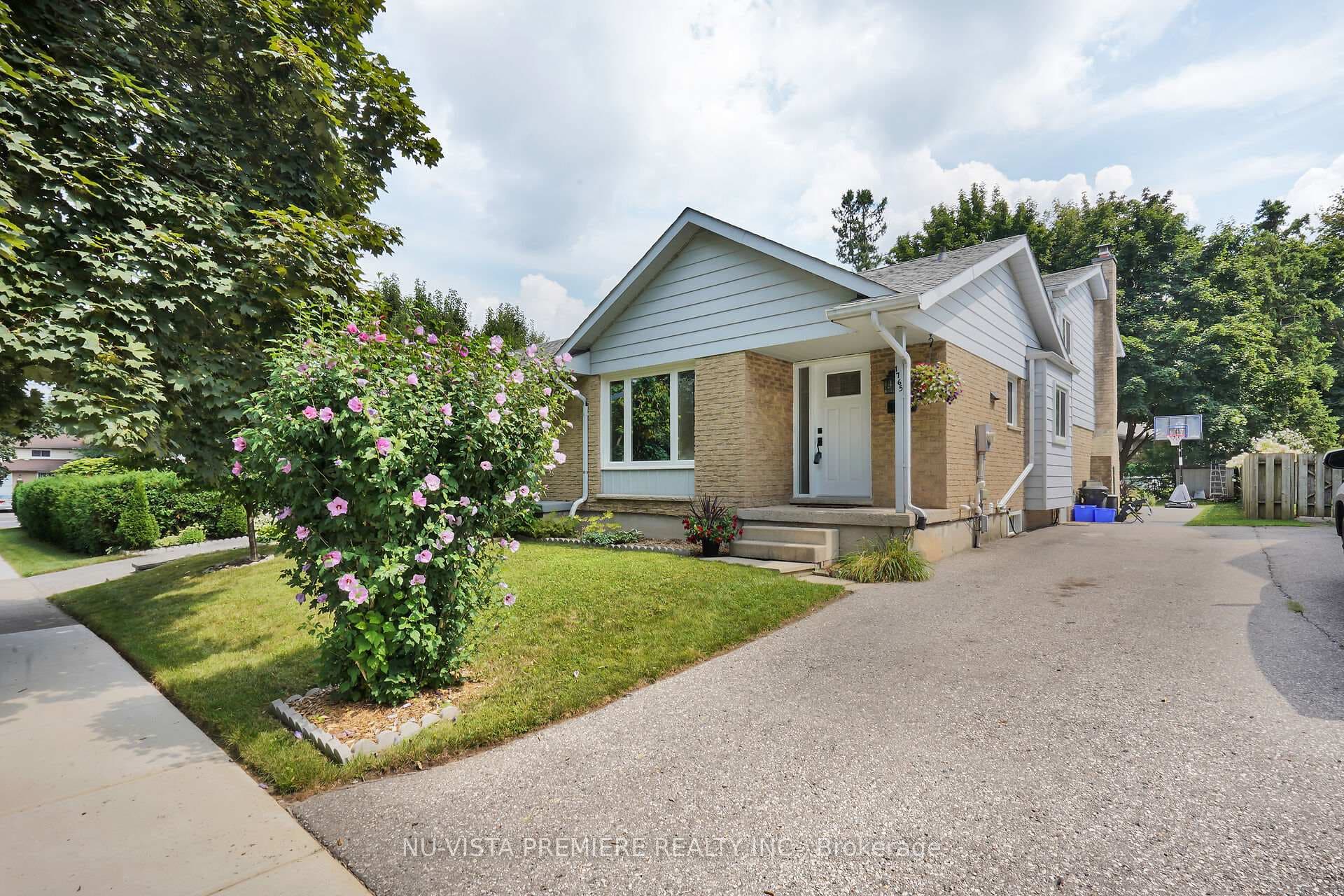 1765 Attawandaron Road photo 1