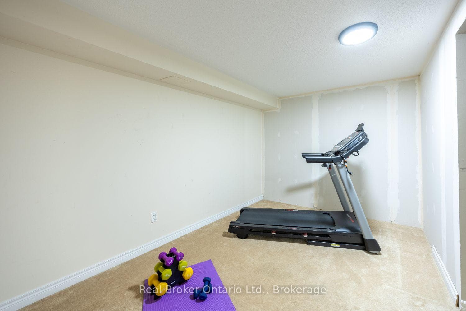 11 Greenaway Circle photo 34