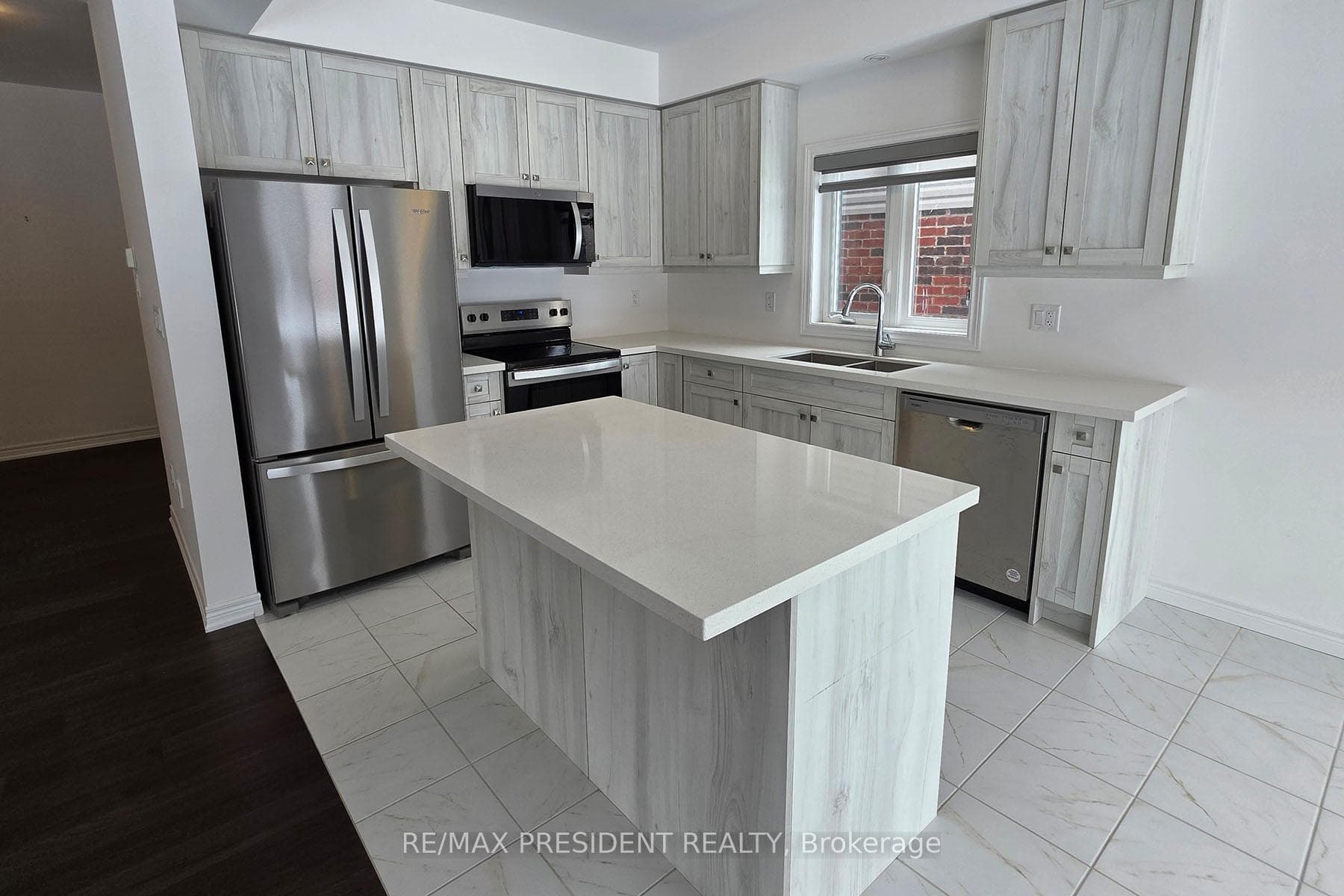Modern Kitchen