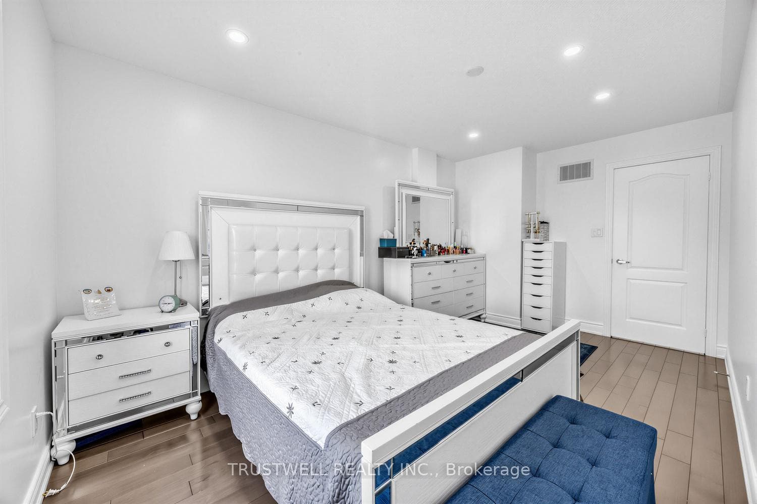 3 Waldron Court photo 14
