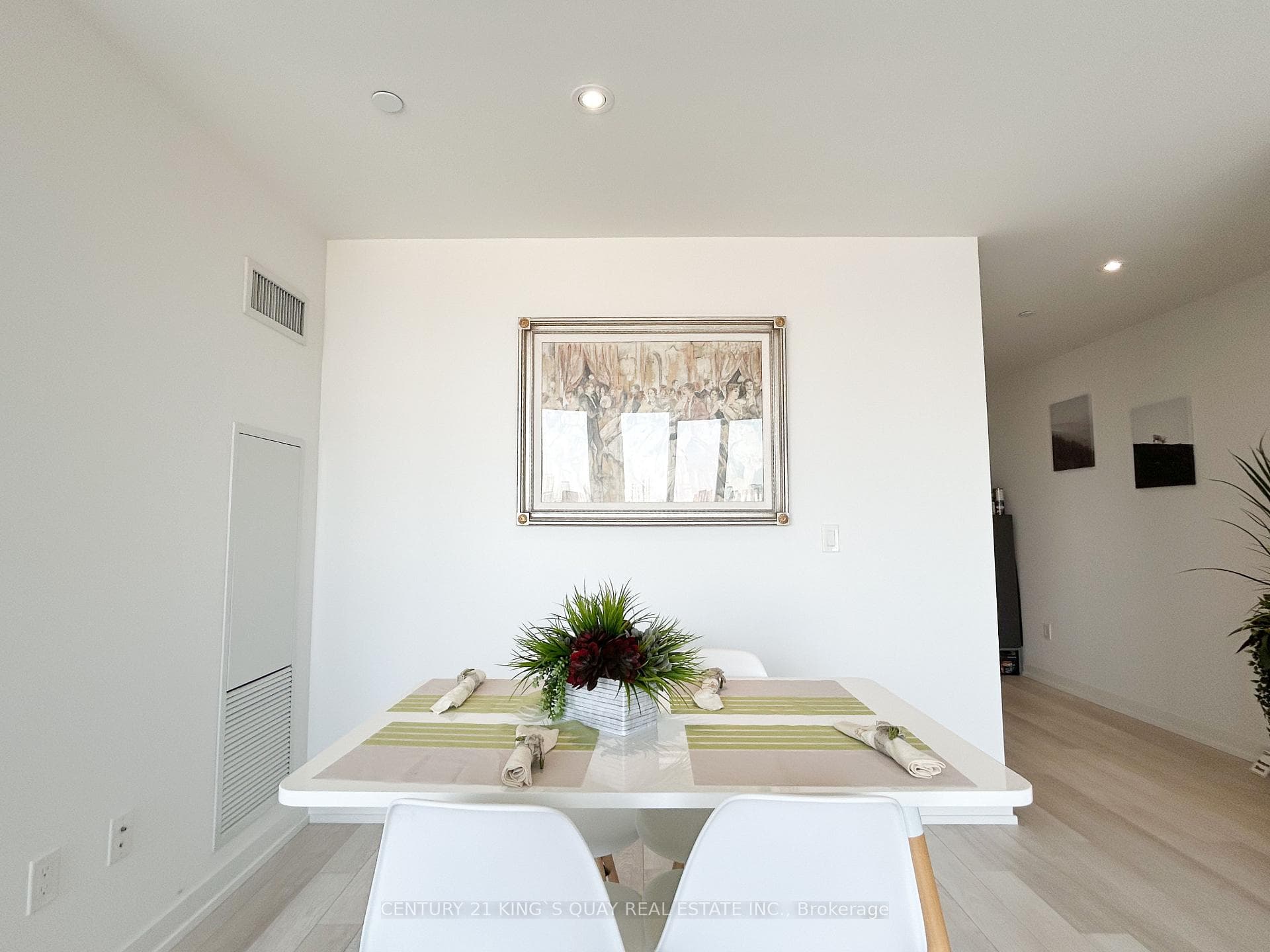 117 McMahon Drive Unit 2111 photo 20