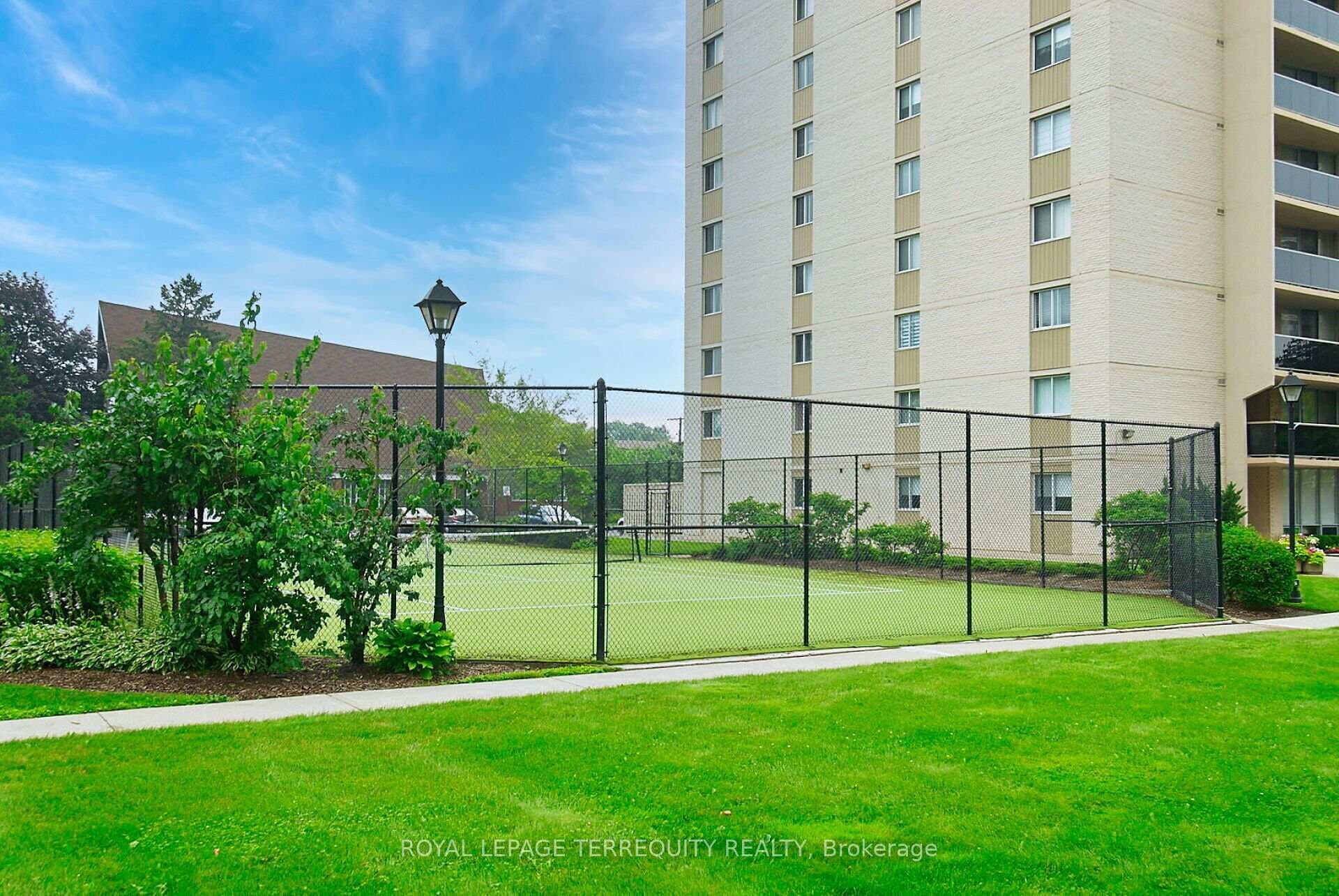 Tennis Court & Pickle Ball
