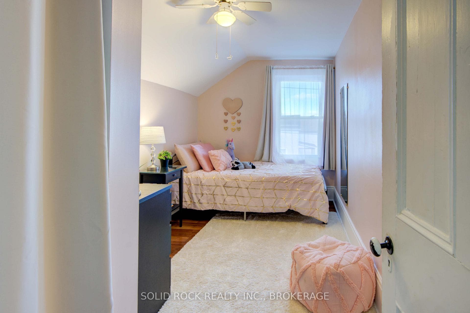 204 King Street photo 25