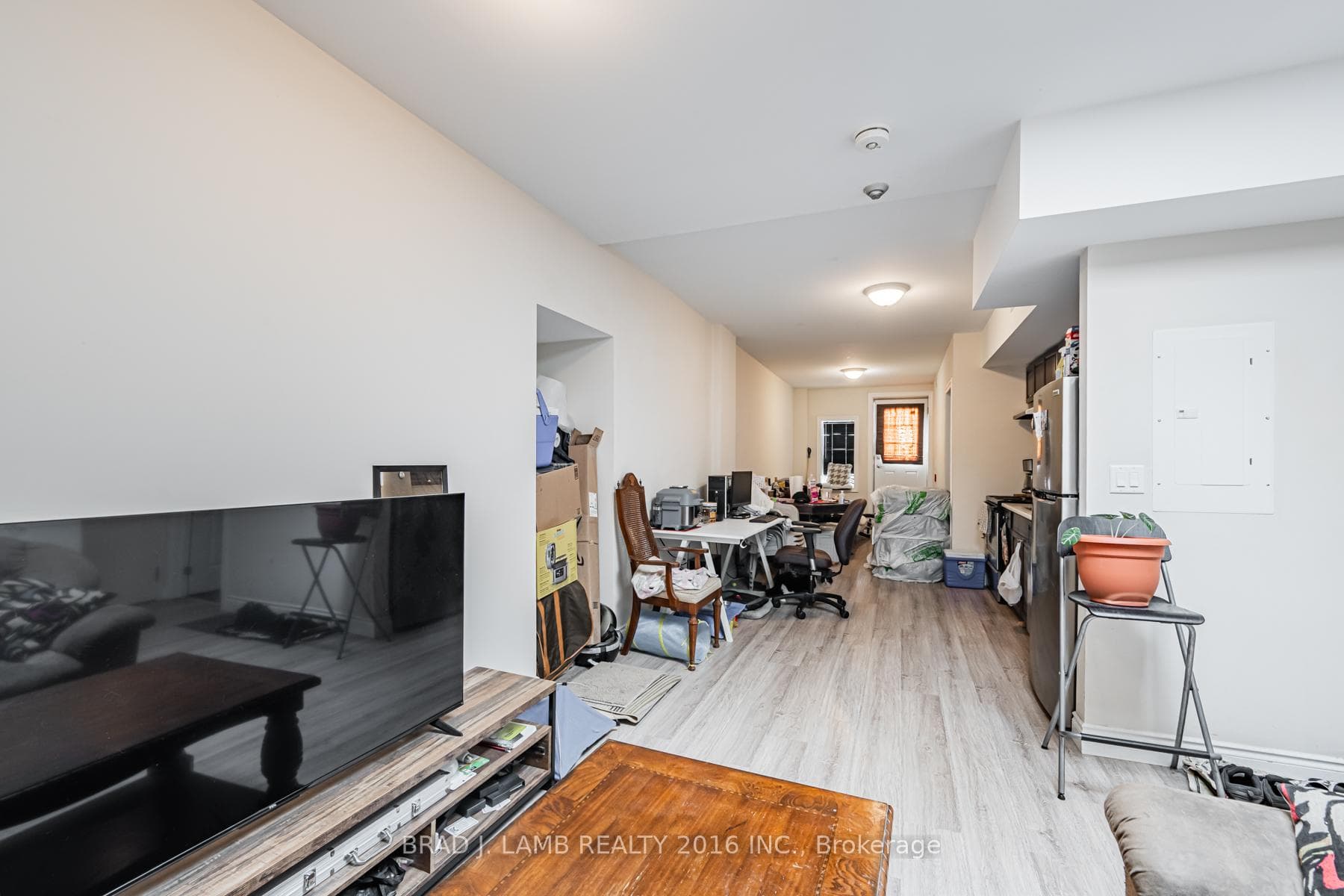 2904A Danforth Avenue Unit 3 photo 5