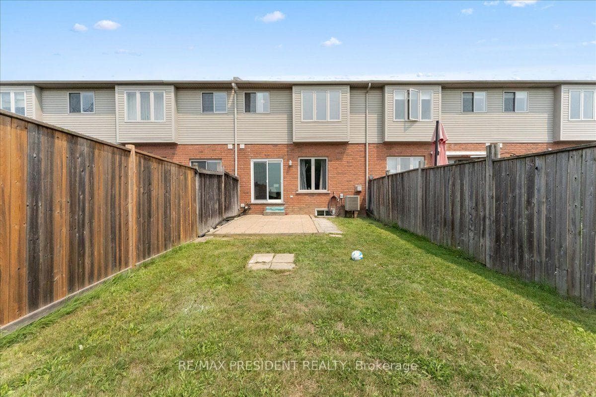 285 Southbrook Drive photo 40