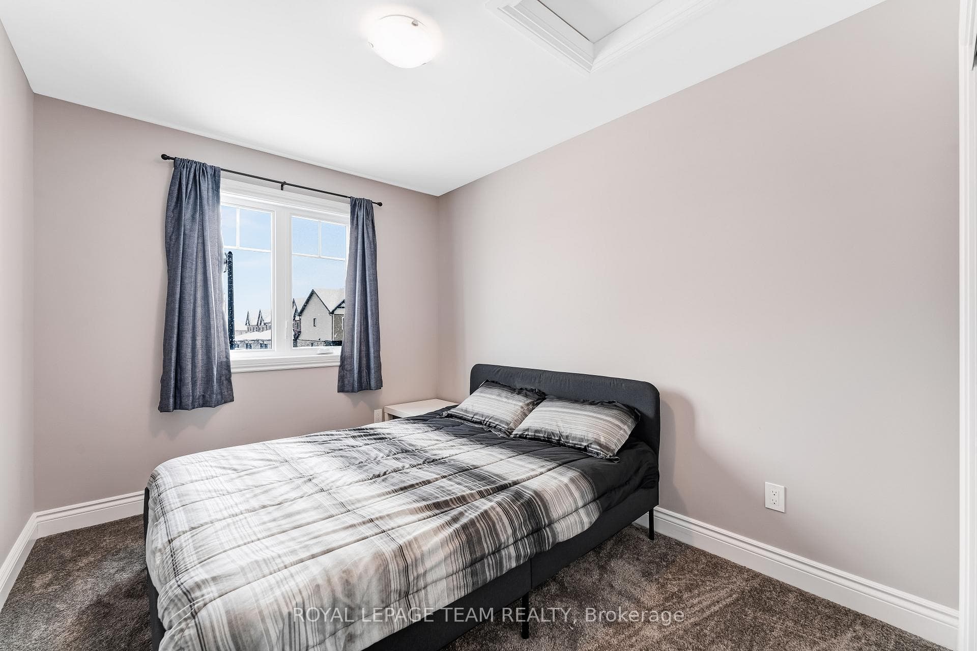 225 Dion Avenue photo 21