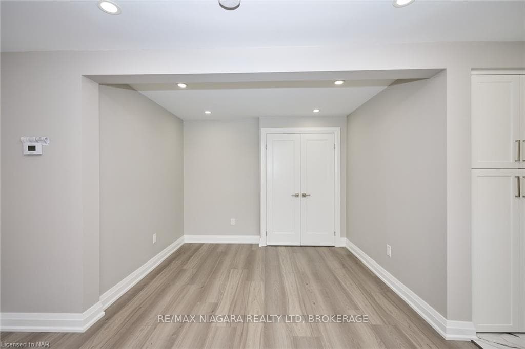 66 BARDOL Avenue Unit 2 photo 9