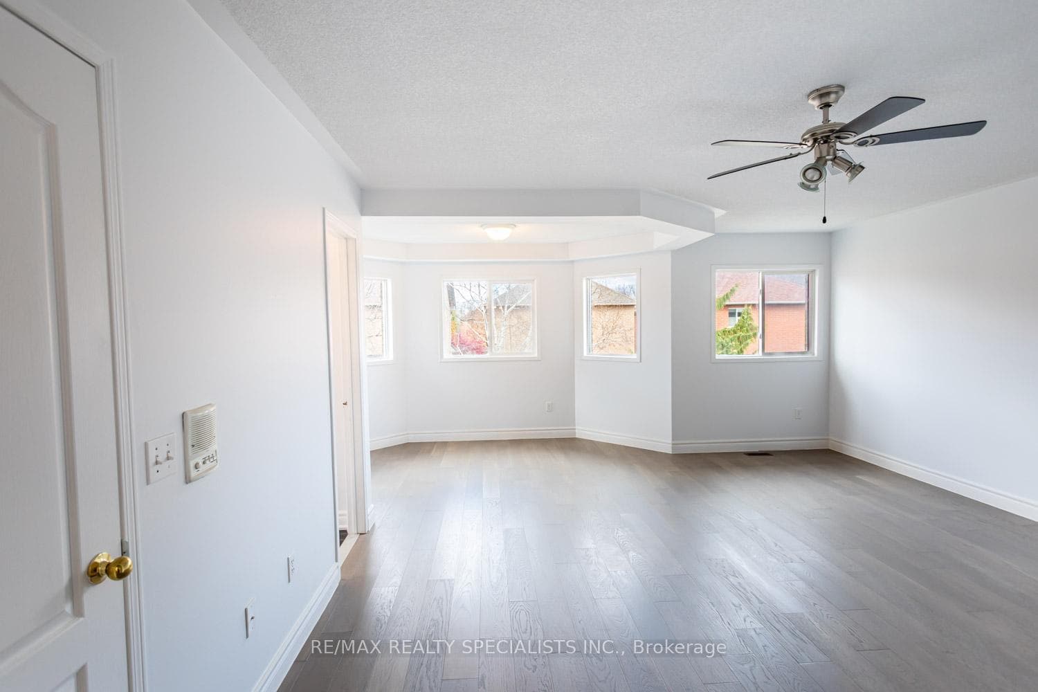 6281 Lisgar Drive photo 17