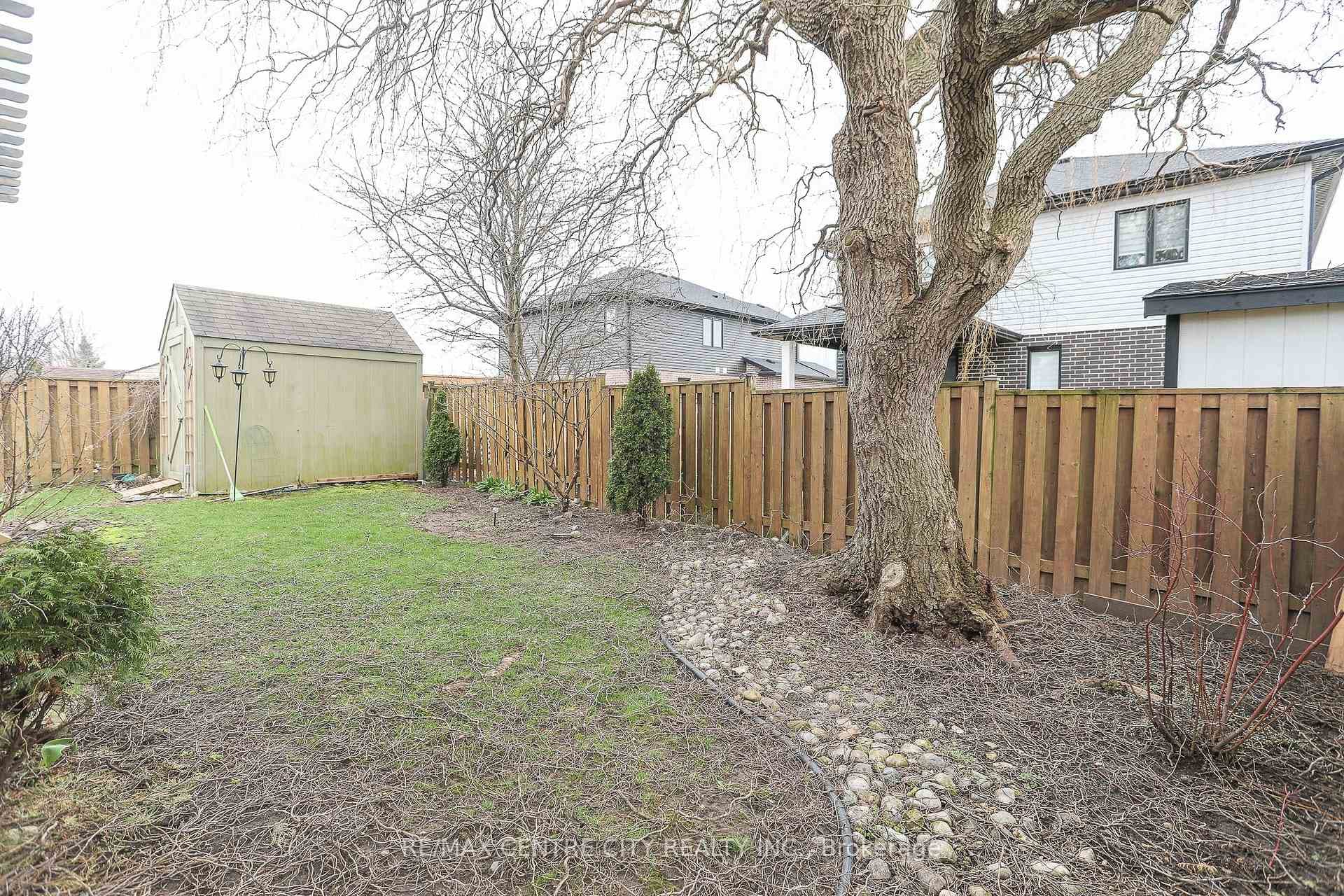 455 Highview Drive photo 41