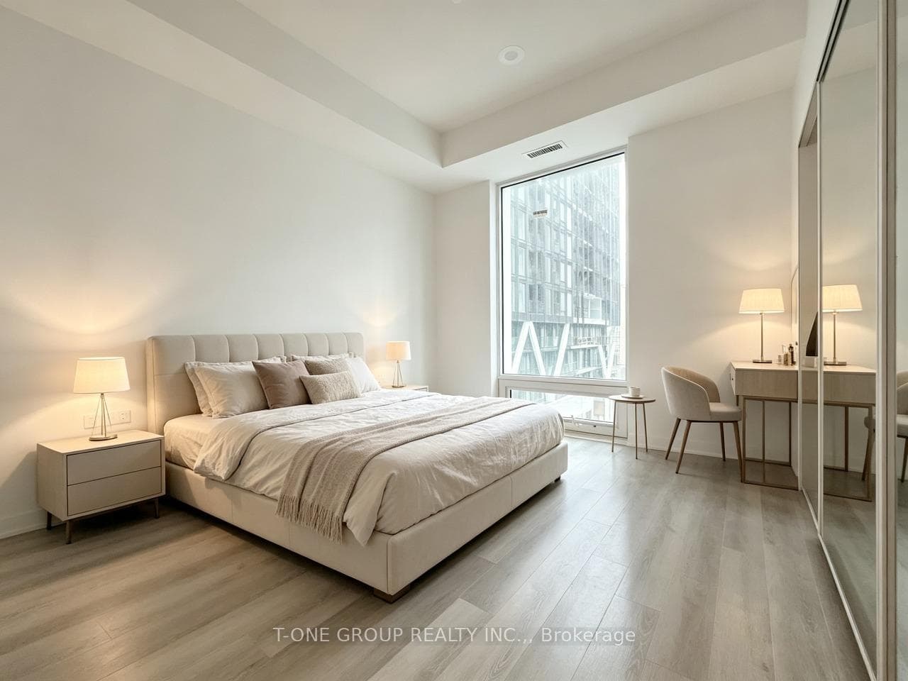 121 St. Patrick Street Unit 1421 photo 2