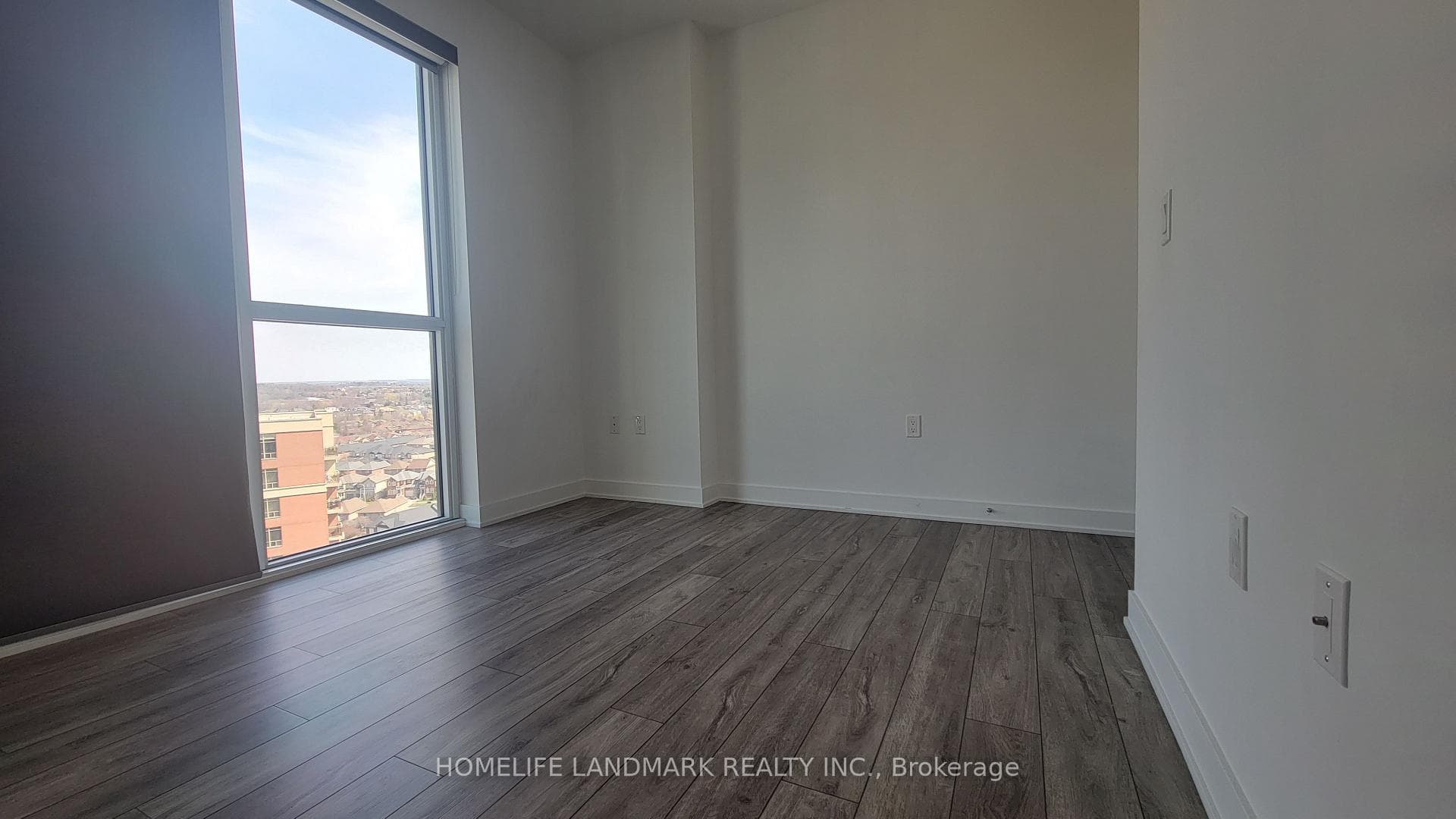 75 Oneida Crescent Unit 1503 photo 7