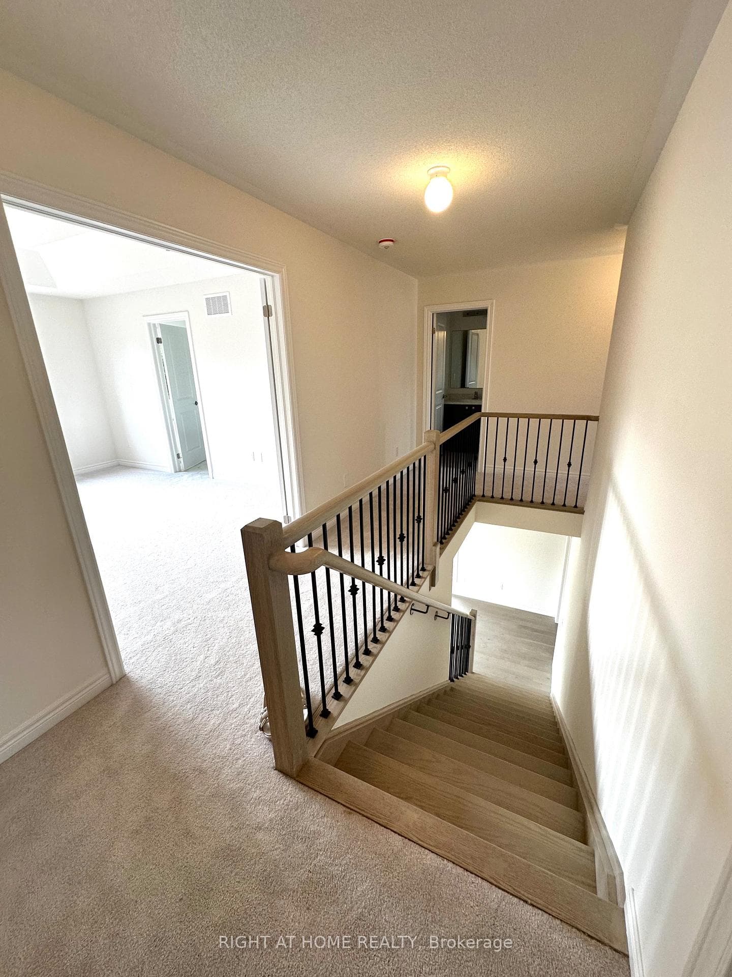 1370 DAVIS LOOP Circle photo 11