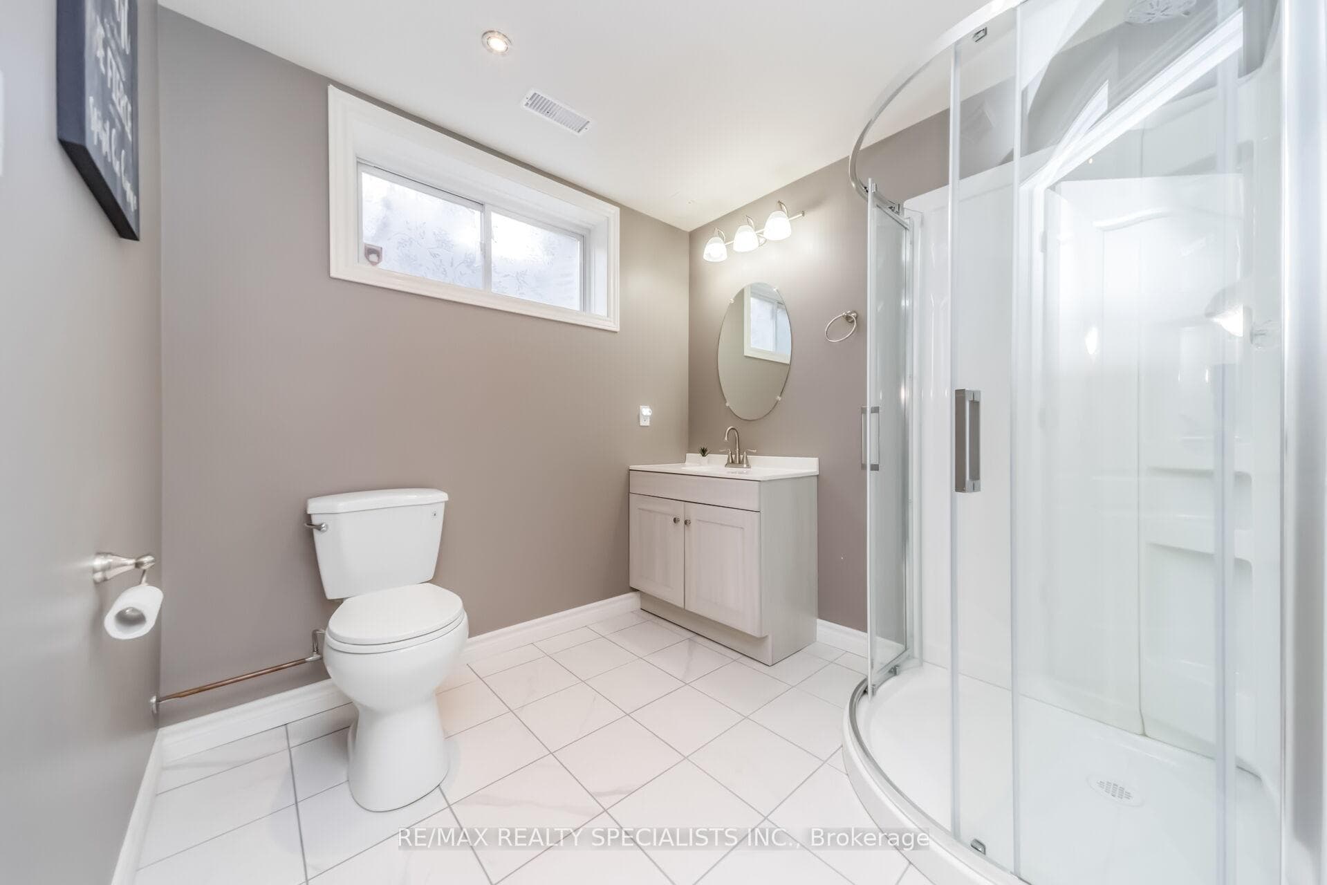 77 McMaster Road photo 44