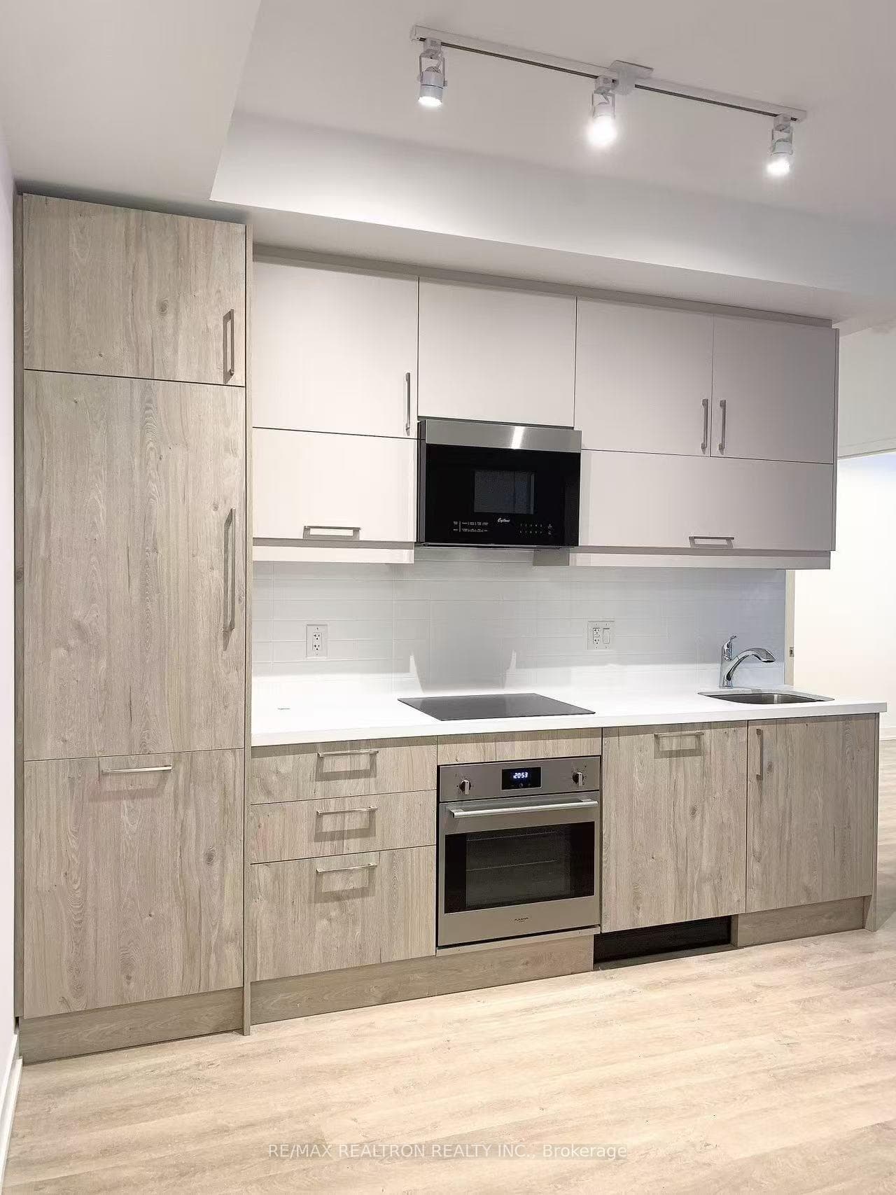 8119 Birchmount Road Unit 731 photo 4