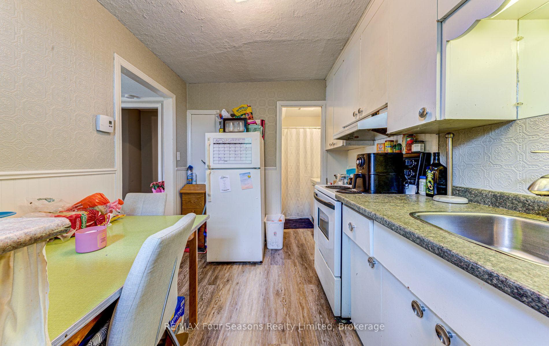 393 Second Street photo 23