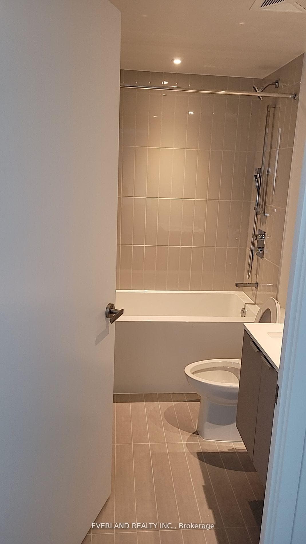 3883 Quartz Road Unit 908 photo 6