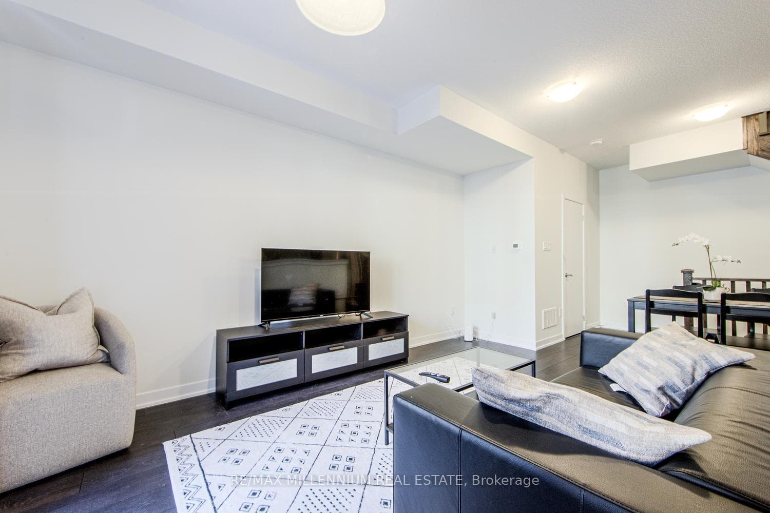 1865 Pickering Parkway Unit 505 photo 11